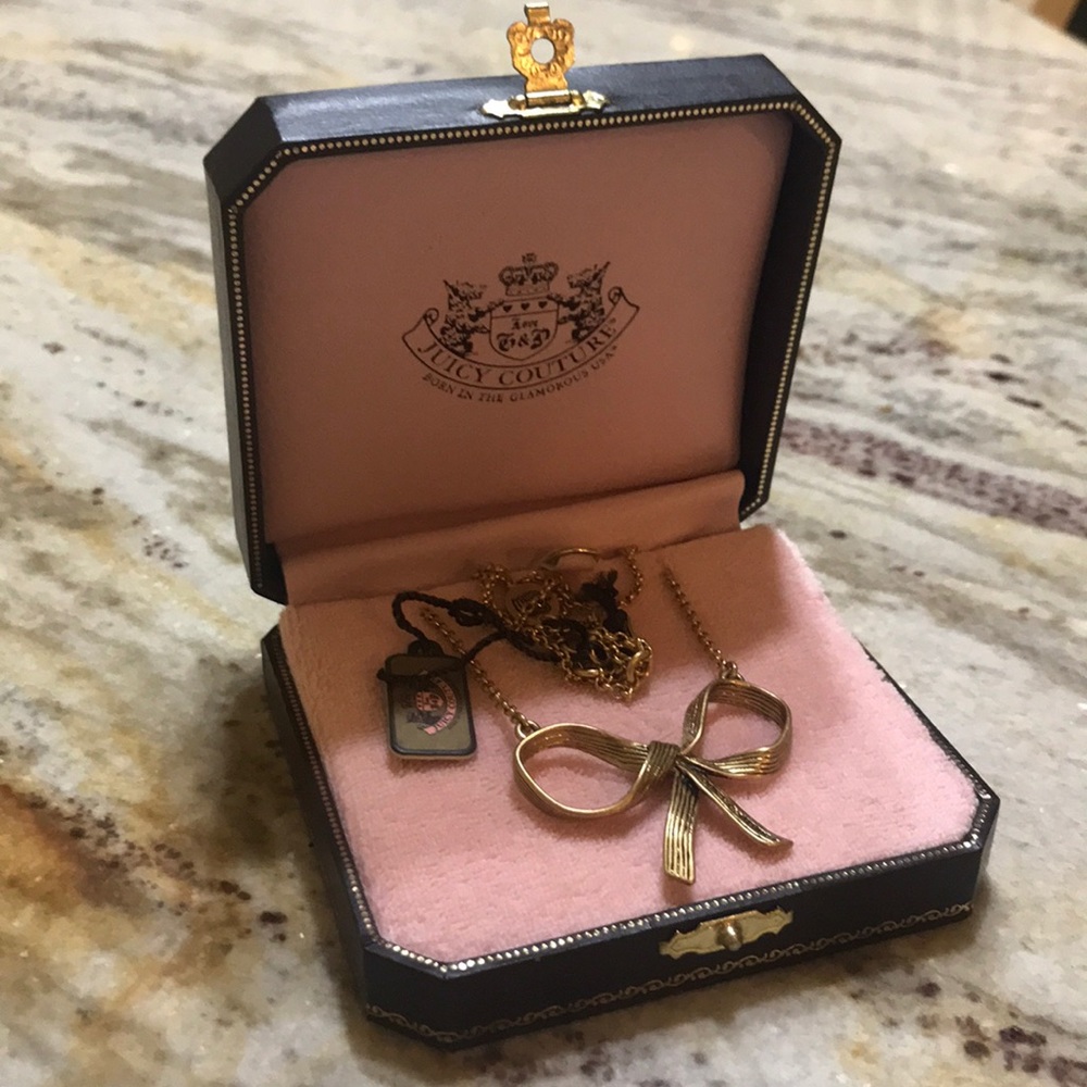 💞Bow juicy couture necklace 💞